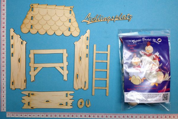Bastelset aus Holz und Filz: kleiner Stall  Lieblingsplatz  mit Gockel Angebot – Bild 2